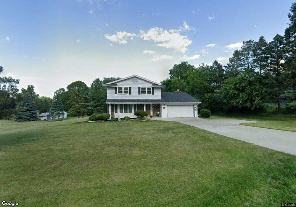 W256N5754 North Hill Dr, Sussex, WI 53089 - photo 1