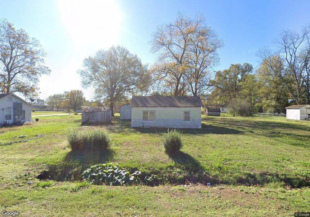 210 E 15th St, Stuttgart, AR 72160 - photo 1