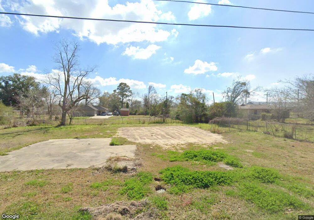 2114 Clarinda St, Lake Charles, LA 70601 - photo 1