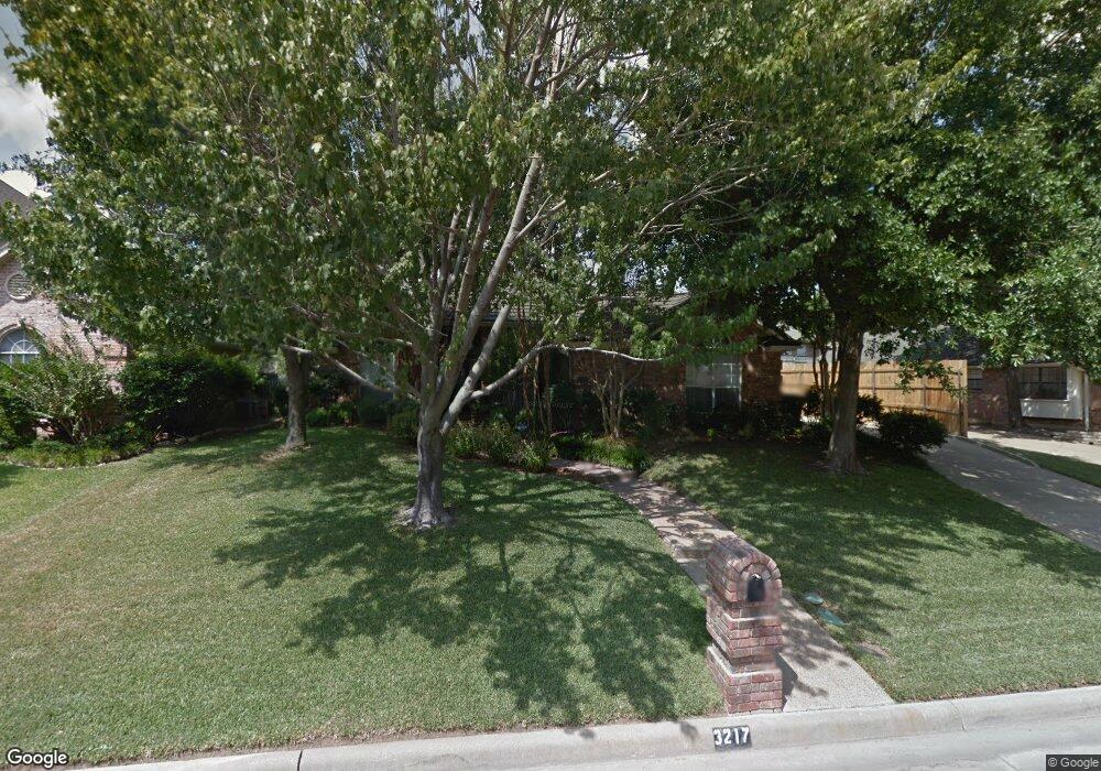 3217 Oakdale Dr, Hurst, TX 76054 - photo 1