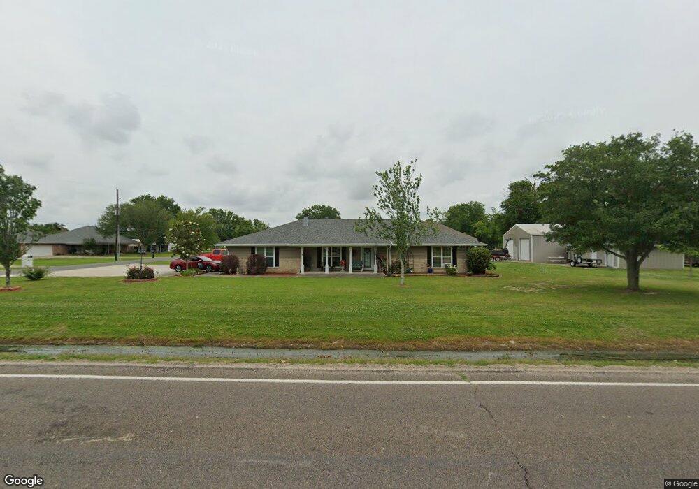 729 S Lake Ct, Lake Charles, LA 70605 - photo 1