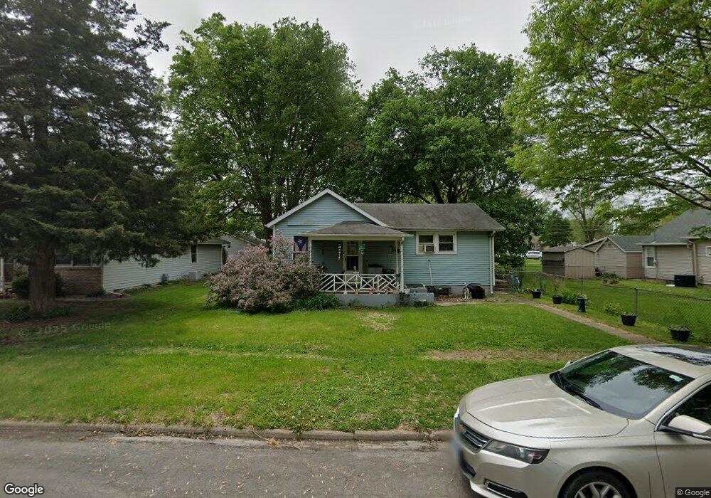 1009 Clinton St, Lincoln, IL 62656 - photo 1