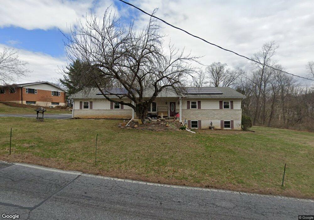 3127 Stoudts Ferry Bridge Rd, Reading, PA 19605 - photo 1