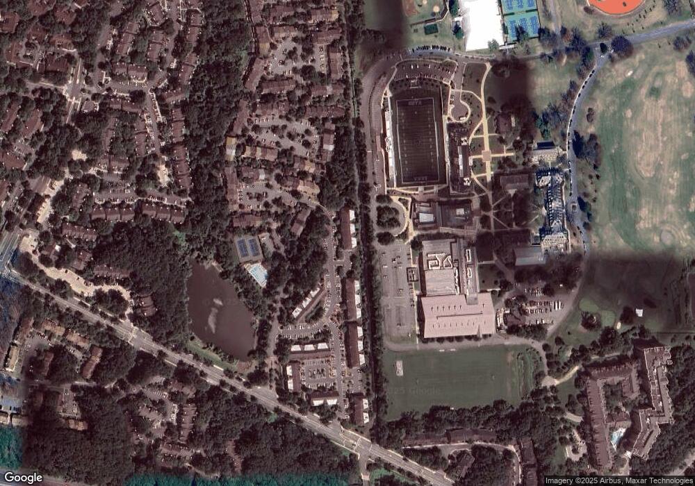 5713 Brewer House Cir unit 102, Rockville, MD 20852 - photo 1