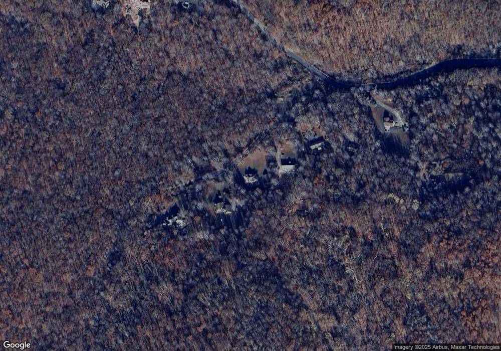 525 Penny Rd, Pawling, NY 12564 - photo 1