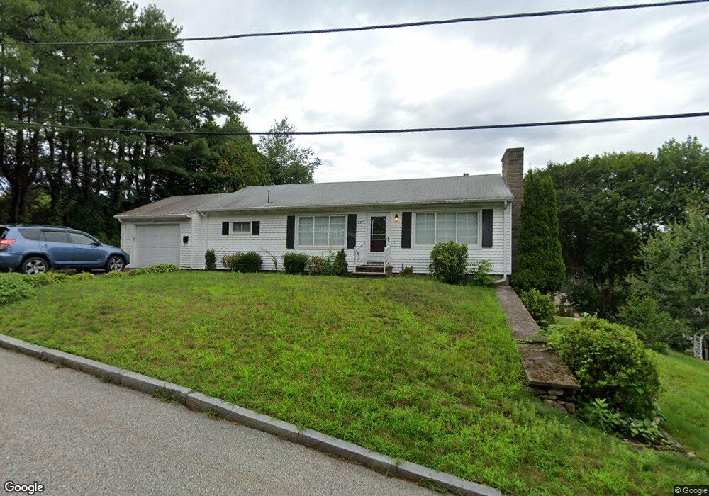 205 Annette Ave, Woonsocket, RI 02895 - photo 1