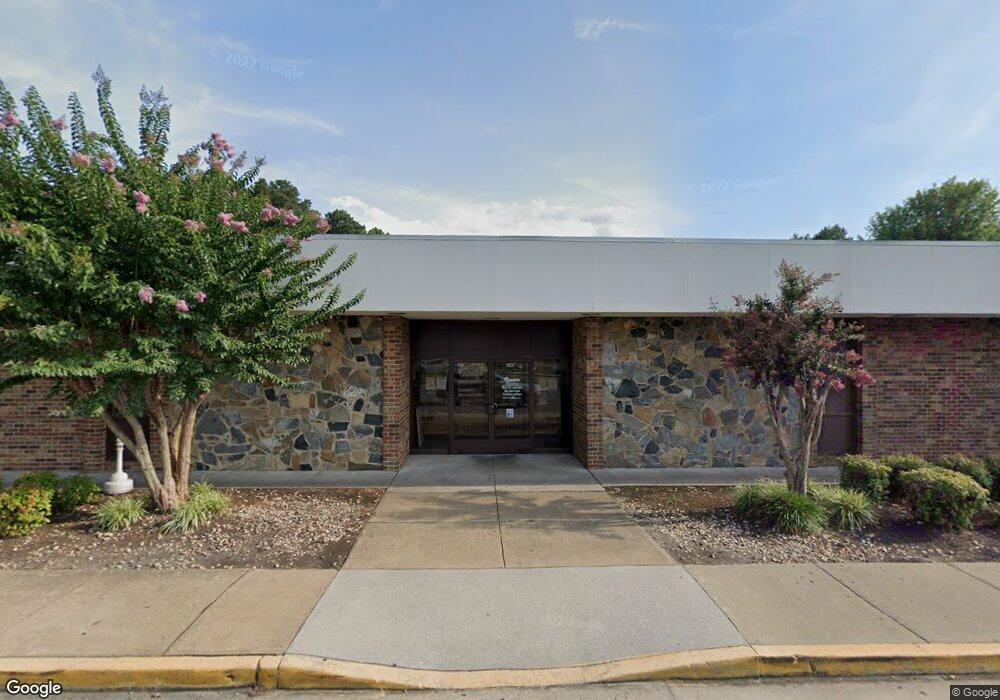 9237 Quioccasin Rd, Richmond, VA 23229 - photo 1