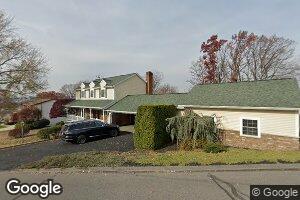 1 Walnutwood Dr, Wilkes Barre, PA 18702