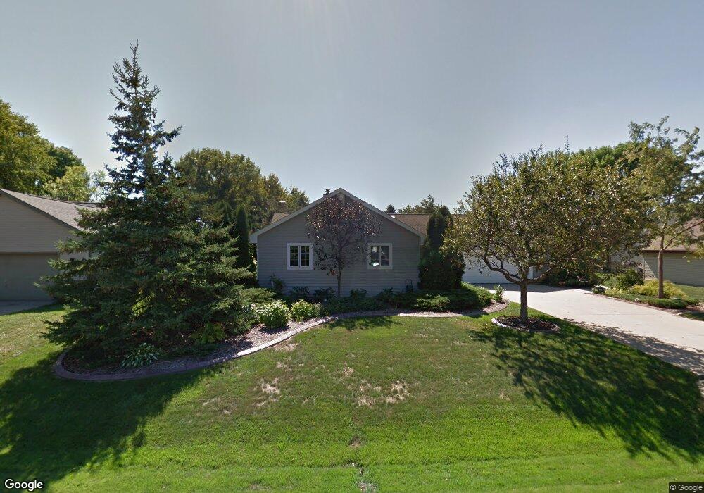 3025 W Sunset Ave, Appleton, WI 54914 - photo 1