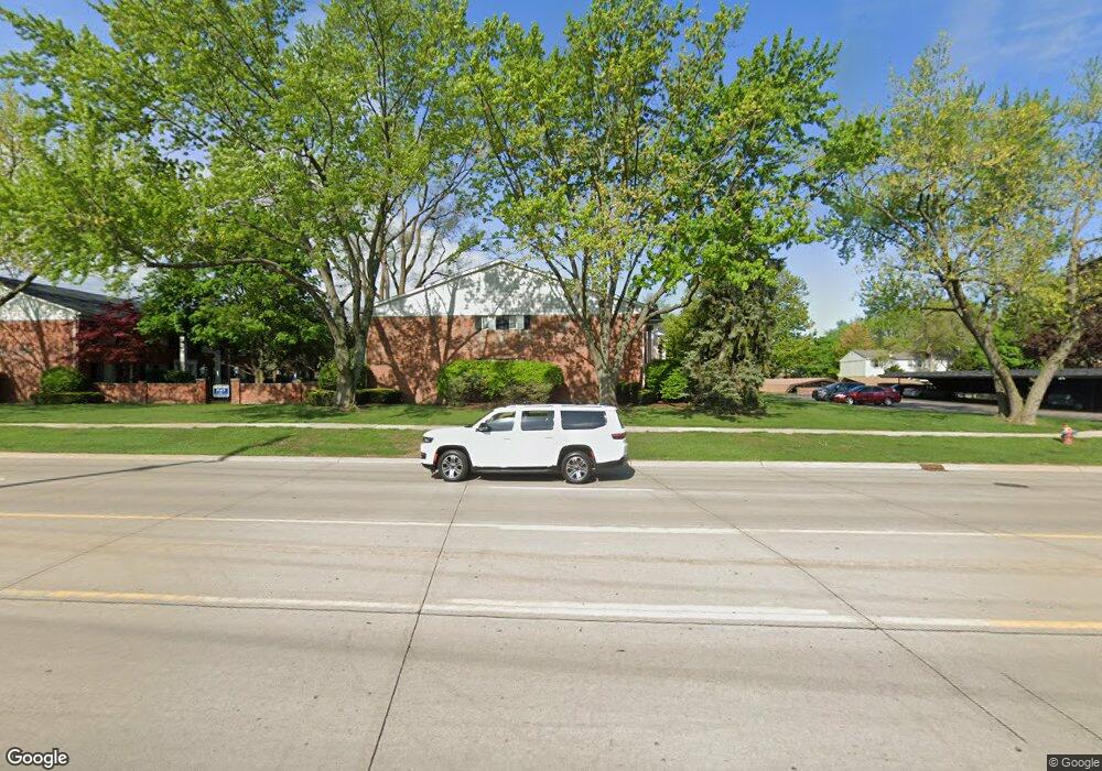 0 5101 5111 5121 5131 Crooks Rd unit 1897898-11400546, Royal Oak, MI 48073 - photo 1