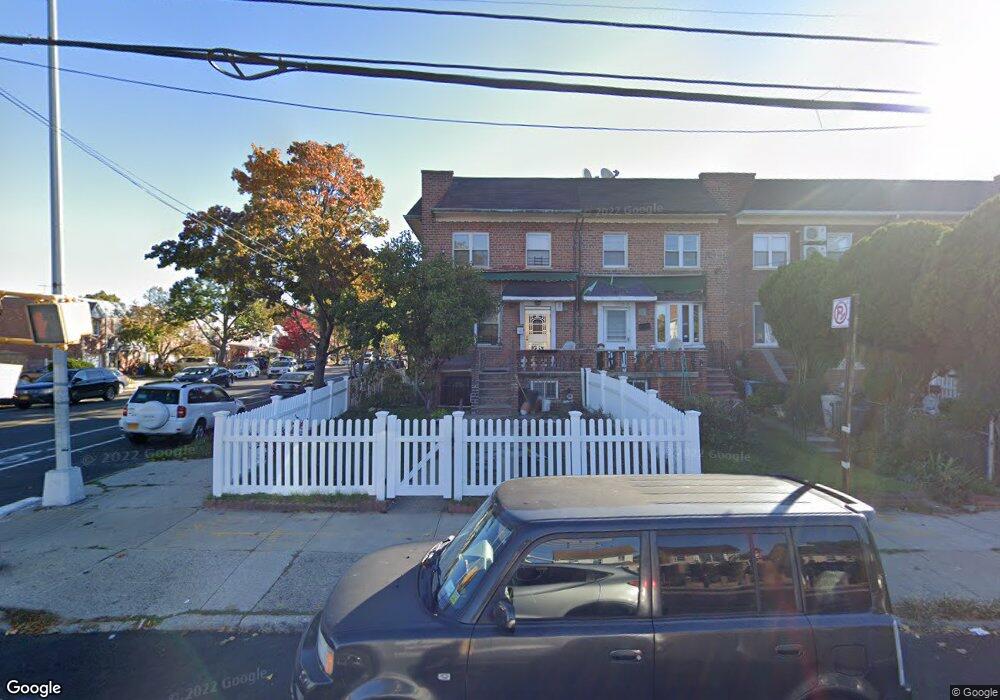 7301 164th St, Fresh Meadows, NY 11366 - photo 1