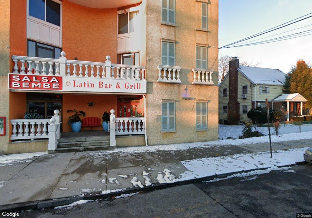 811 Mclean Ave unit 7, Yonkers, NY 10704 - photo 1