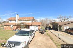 819 Wisconsin St, Geronimo, OK 73543