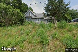 619 S Chestnut St, Lewistown, IL 61542