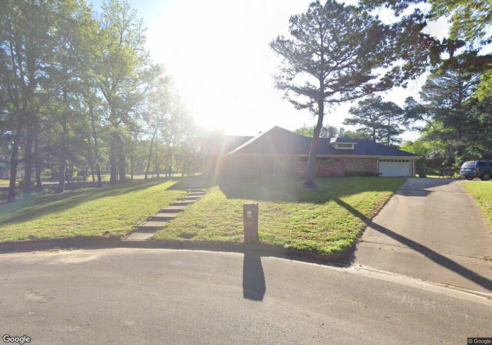 1615 Oak Creek Cir, Tyler, TX 75703 - photo 1