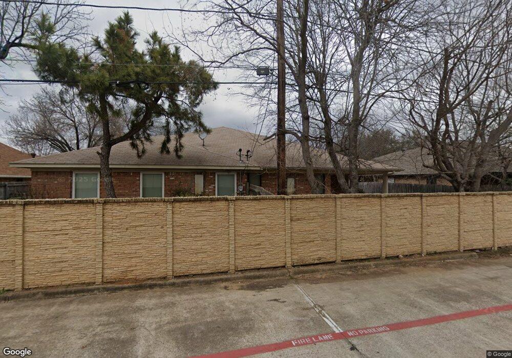 229 Mountainview Dr, Hurst, TX 76054 - photo 1
