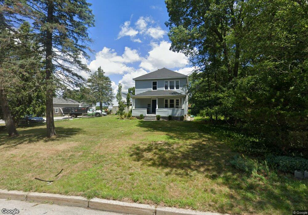 471 Strawberry Field Rd, Warwick, RI 02886 - photo 1