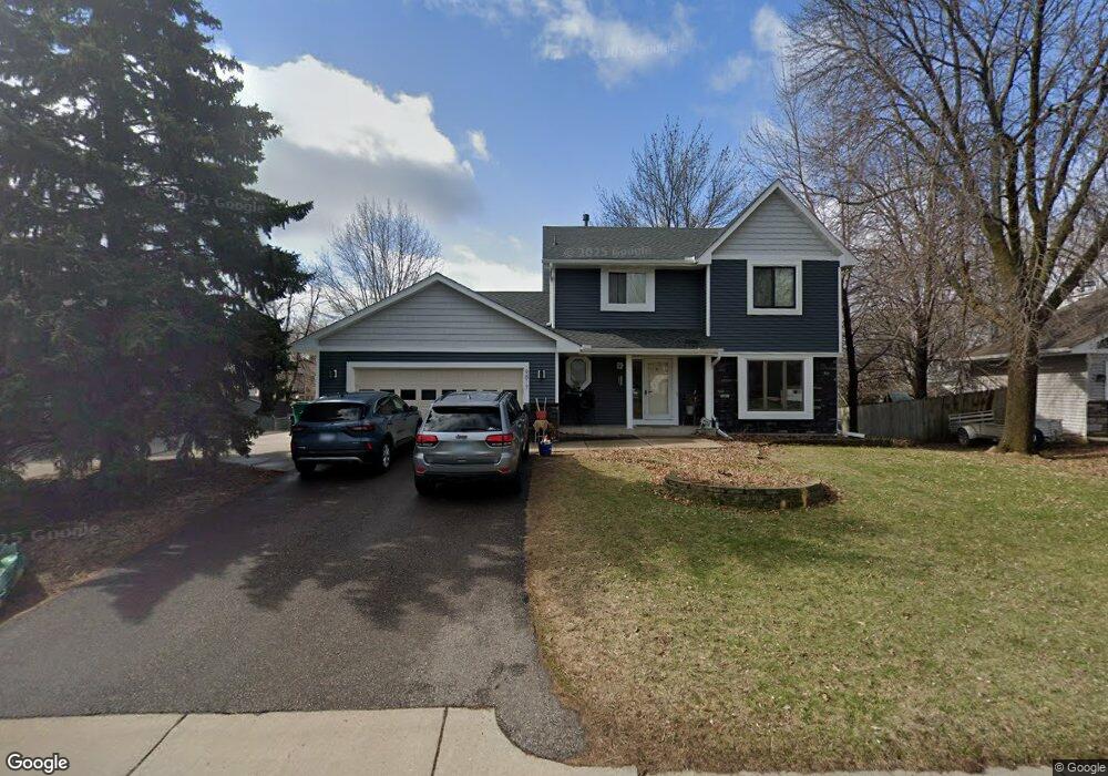 9817 Kirkwood Ln N, Maple Grove, MN 55369 - photo 1