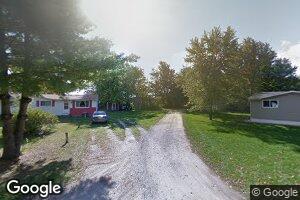 405 1/2 E Jared St, Abingdon, IL 61410