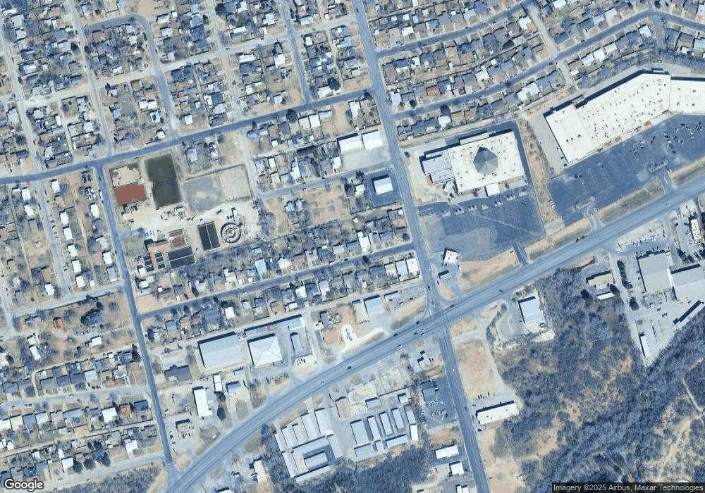 1613 E 17th St, Big Spring, TX 79720 - photo 1