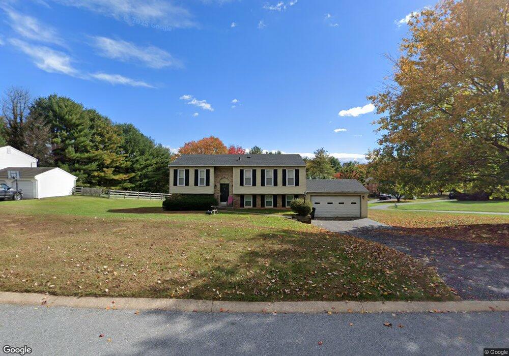 5397 View Point Ct, Sykesville, MD 21784 - photo 1