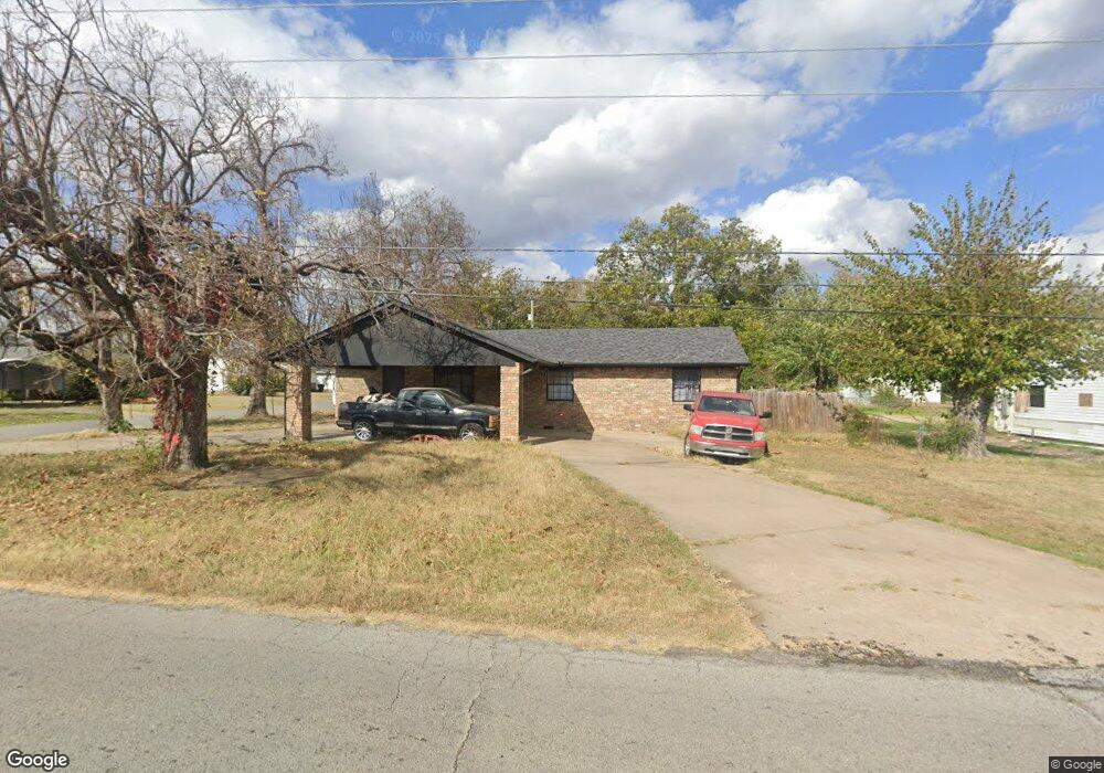 1201 E 20th St, Okmulgee, OK 74447 - photo 1