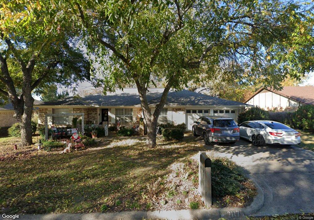 2117 Cannon Dr, Hurst, TX 76054 - photo 1