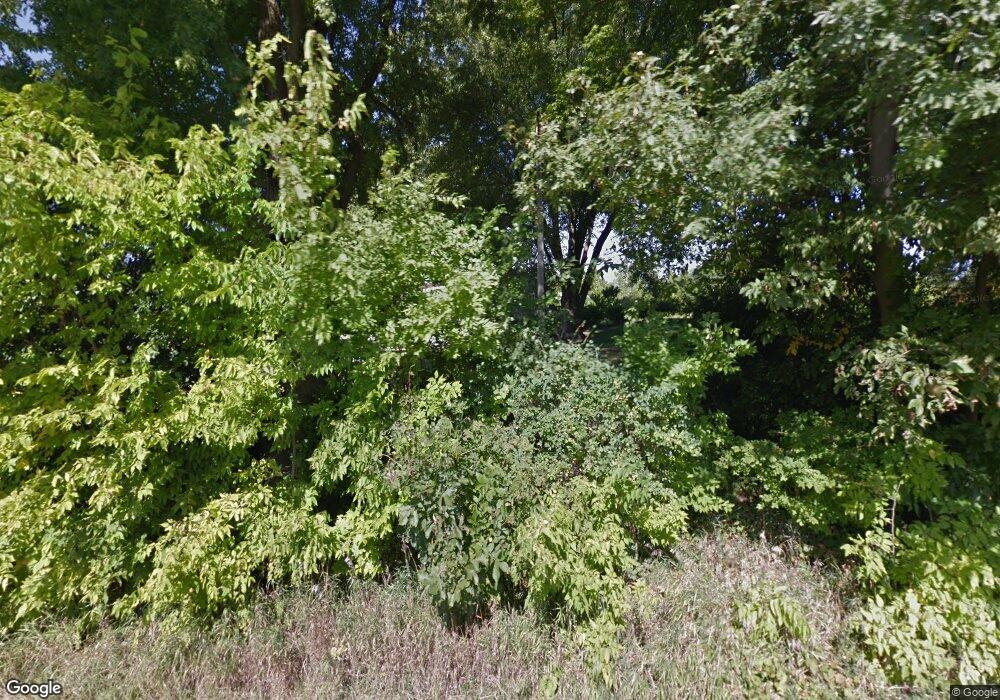 8215 E Chicago Rd, New Carlisle, IN 46552 - photo 1