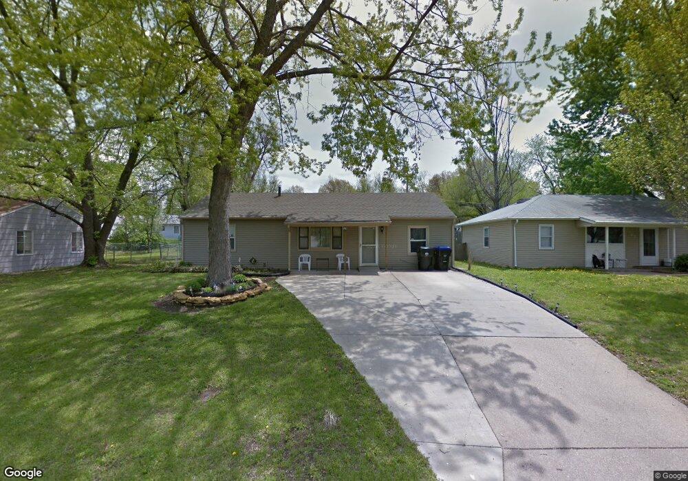3574 SW Kerry Ave, Topeka, KS 66611 - photo 1