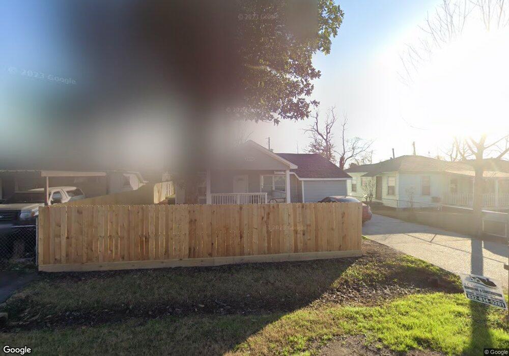 2902 Mooney Rd, Houston, TX 77093 - photo 1