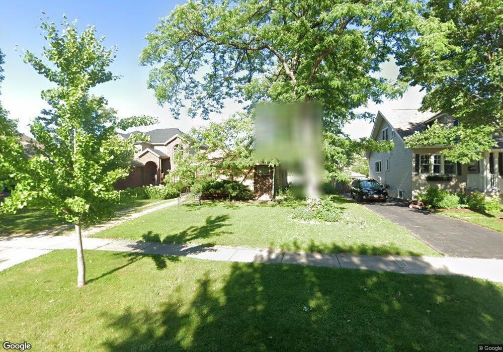 321 N Oak St, Elmhurst, IL 60126 - photo 1