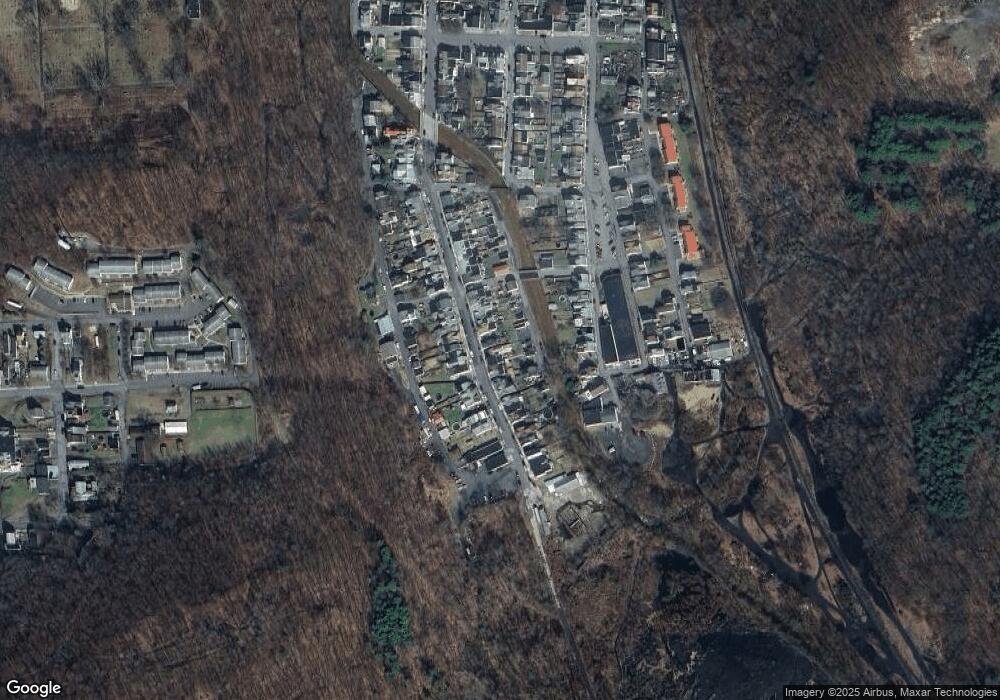 429 S Shamokin St, Shamokin, PA 17872 - photo 1