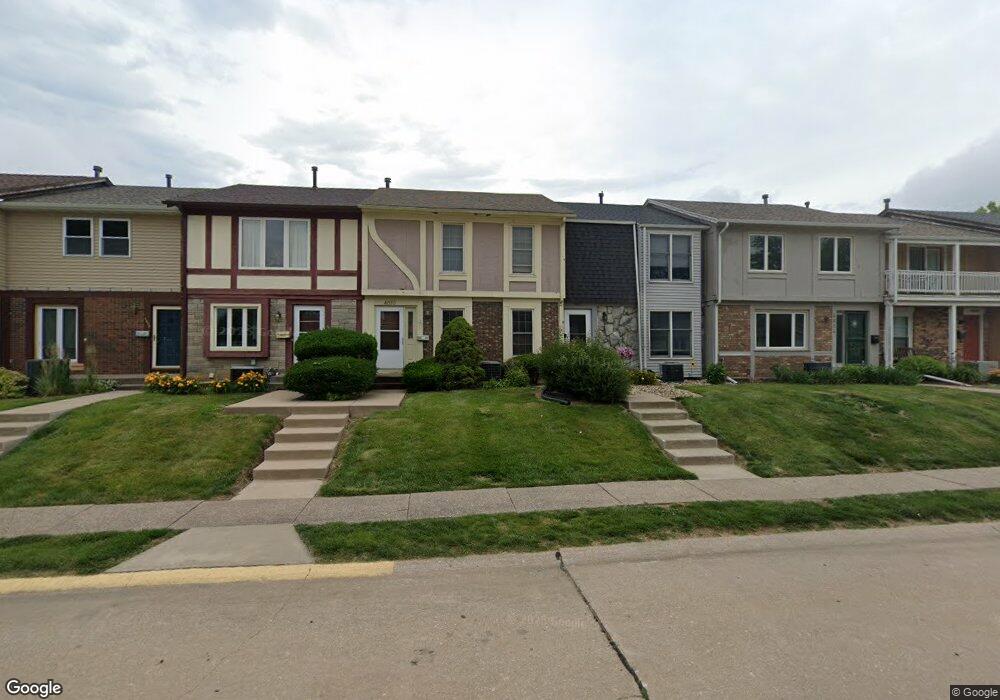 4610 Warren St, Davenport, IA 52806 - photo 1
