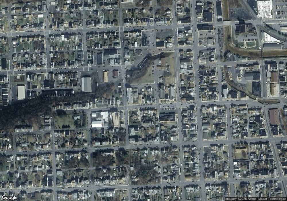 847 W Chestnut St, Coal Township, PA 17866 - photo 1