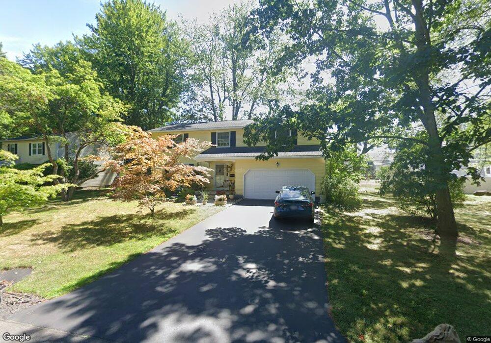 7 Pinetree Dr, Delmar, NY 12054 - photo 1