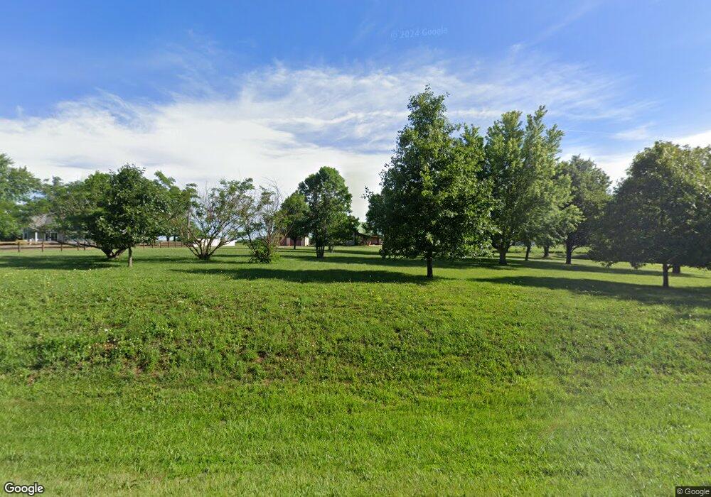 924 SE 93rd St, Wakarusa, KS 66546 - photo 1