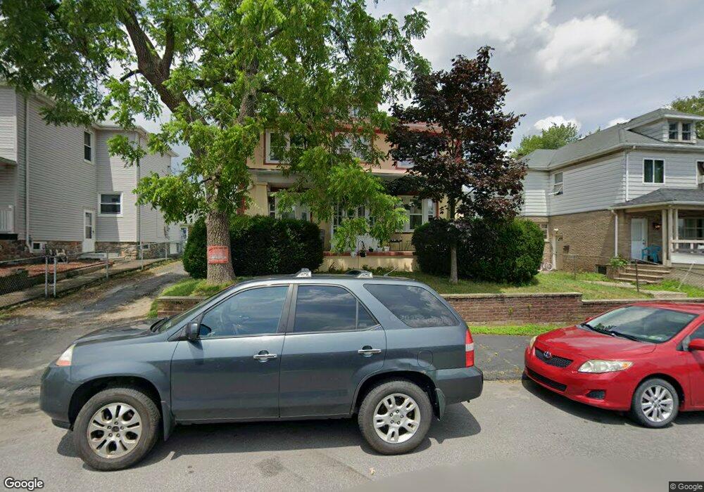 427 Samuels Ave, Hazleton, PA 18201 - photo 1