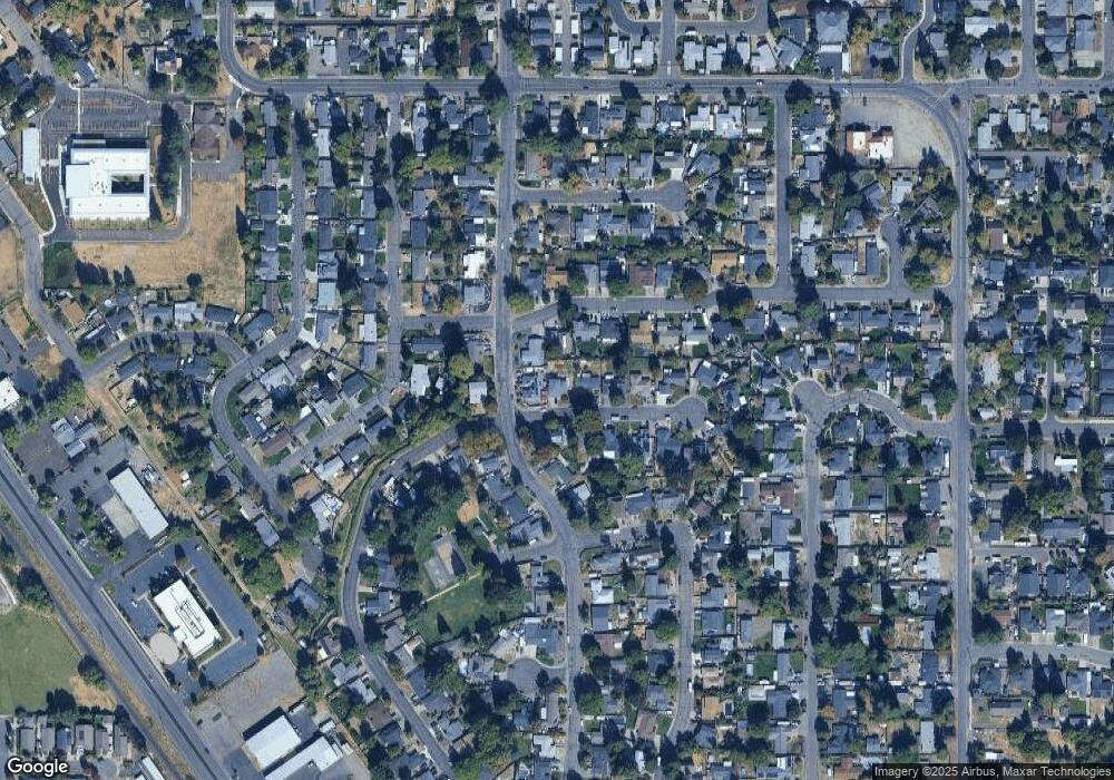 611 Rose Valley Ct, Central Point, OR 97502 - photo 1