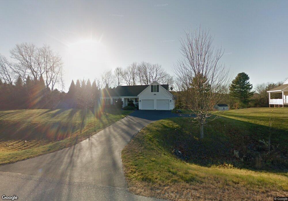 8 Hayfield Dr, Gorham, ME 04038 - photo 1