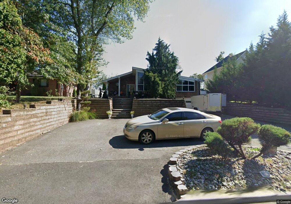 313 Chain o Hills Rd, Colonia, NJ 07067 - photo 1