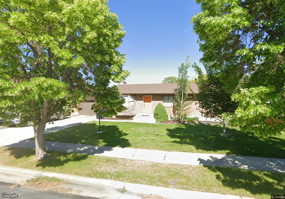 7627 S 3250 W, West Jordan, UT 84084 - photo 1