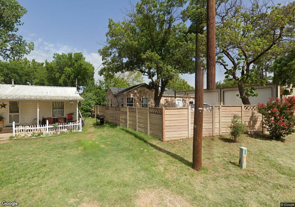 2416 Roselawn Dr, Denton, TX 76205 - photo 1