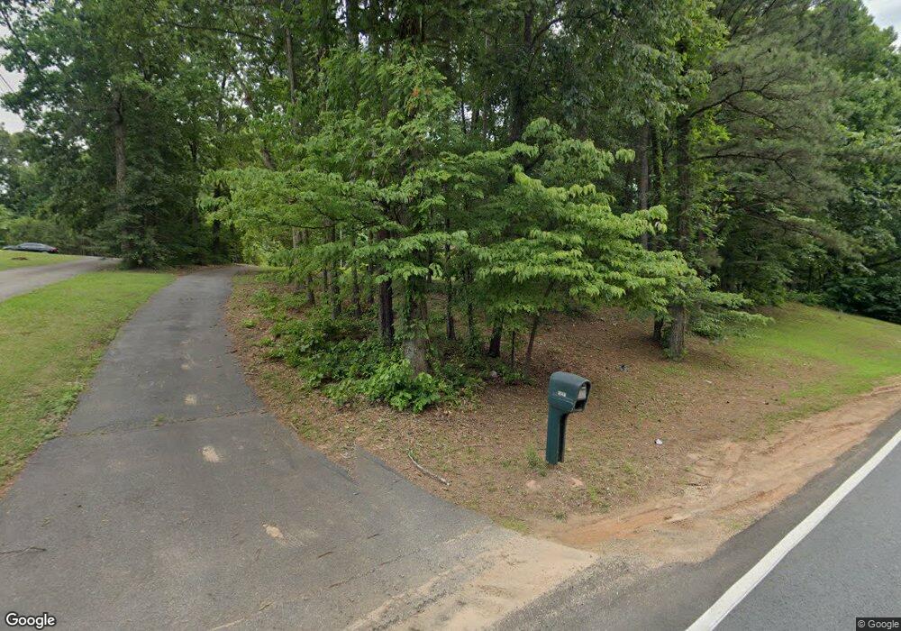 2046 E Cherokee Dr, Woodstock, GA 30188 - photo 1