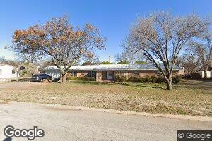 505 E Kansas Ave, Walters, OK 73572