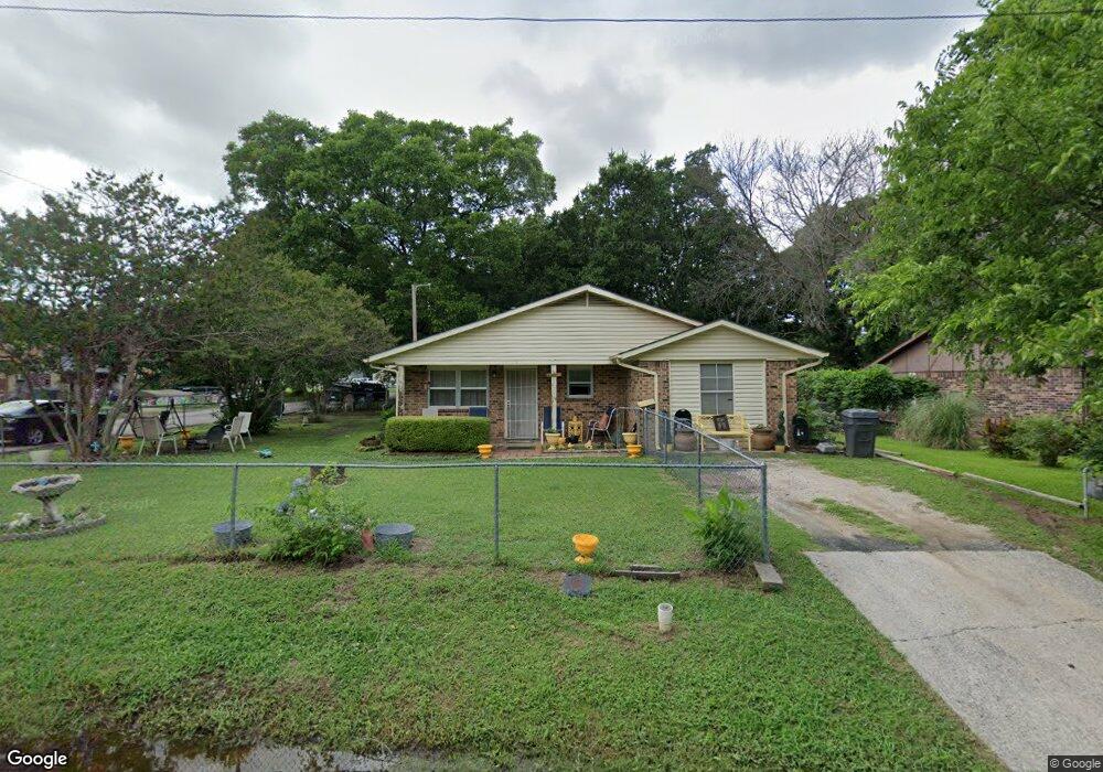 1301 D St NE, Ardmore, OK 73401 - photo 1