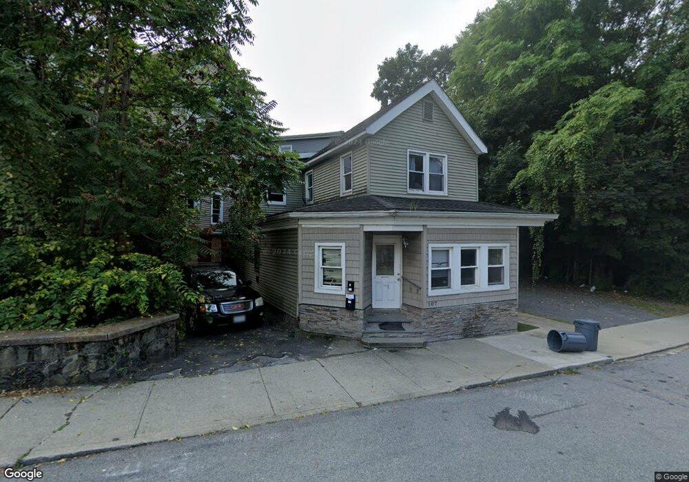 107 N Bridge St unit 1, Poughkeepsie, NY 12601 - photo 1