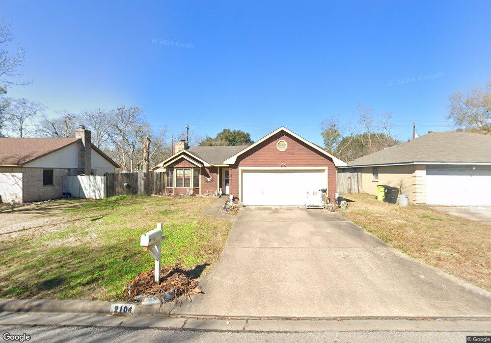 2104 Spruce Dr, Rosenberg, TX 77471 - photo 1