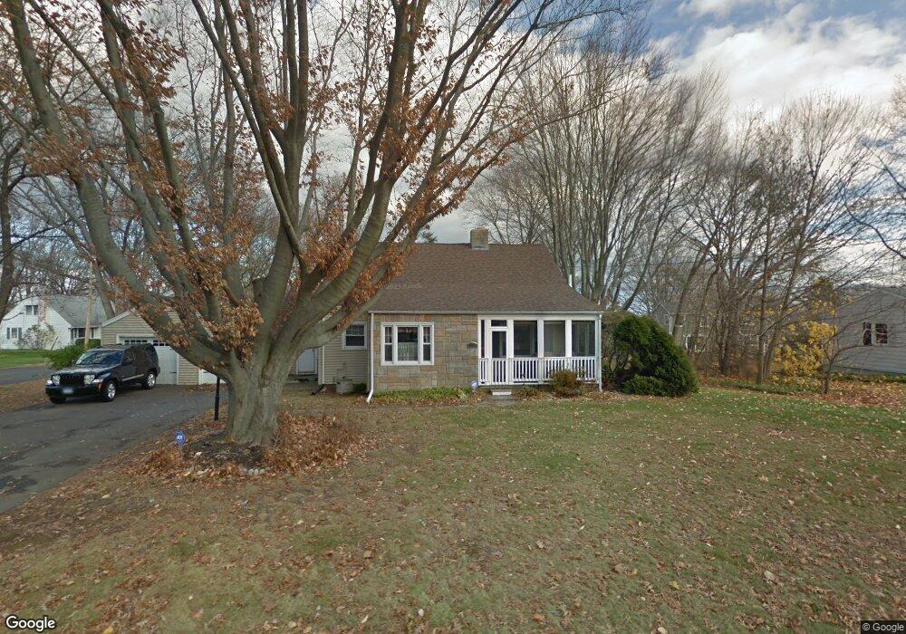 670 Hilltop Dr, Stratford, CT 06614 - photo 1