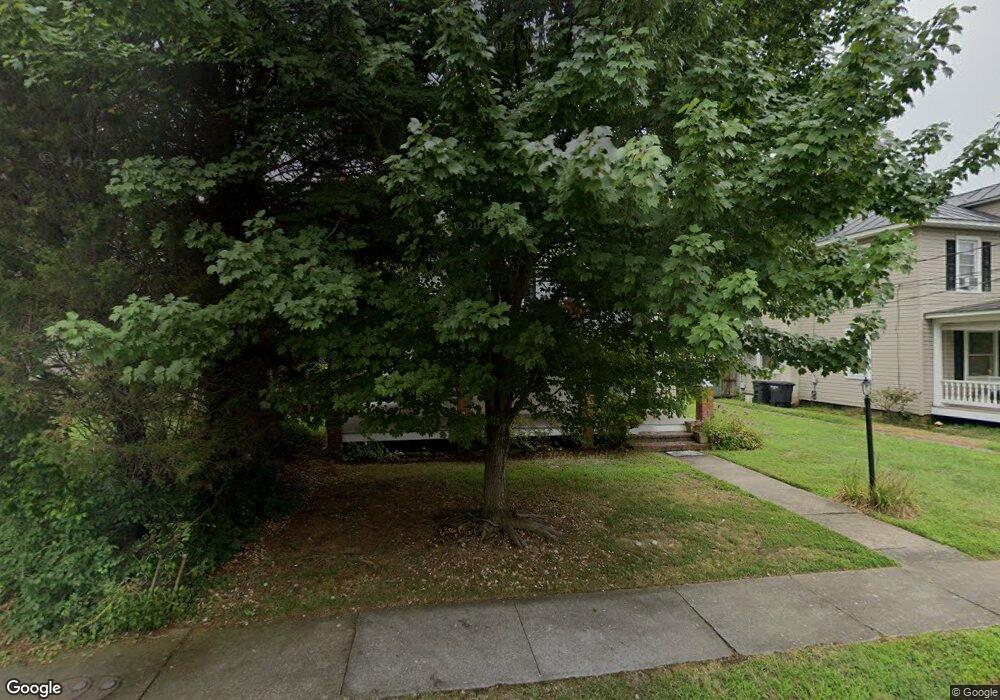 224 Hawthorn St, Colonial Beach, VA 22443 - photo 1