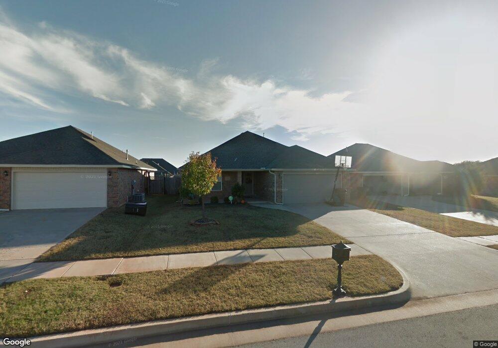 2420 SE 11th St, Moore, OK 73160 - photo 1